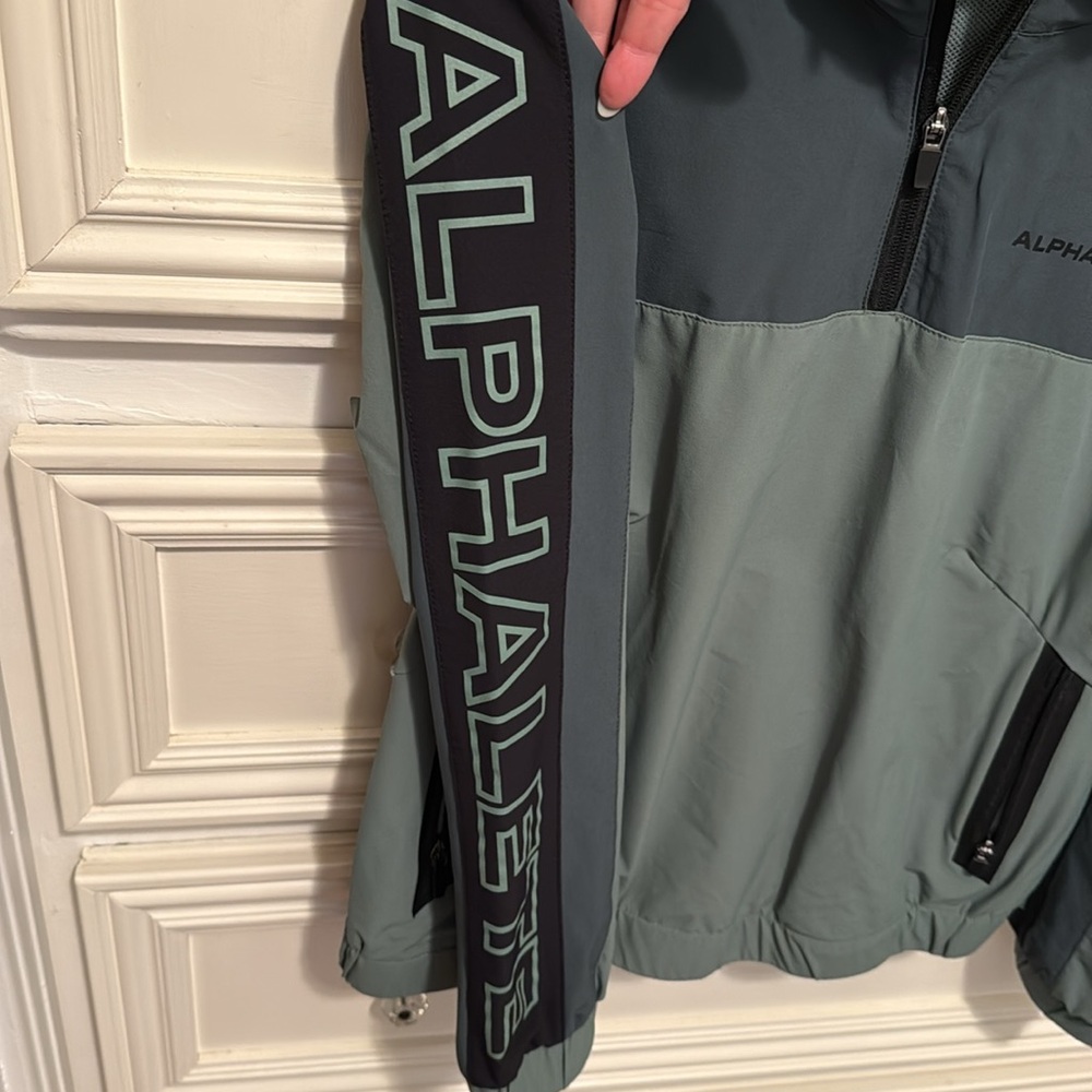 Alphalete jacket - Picture 3 of 3